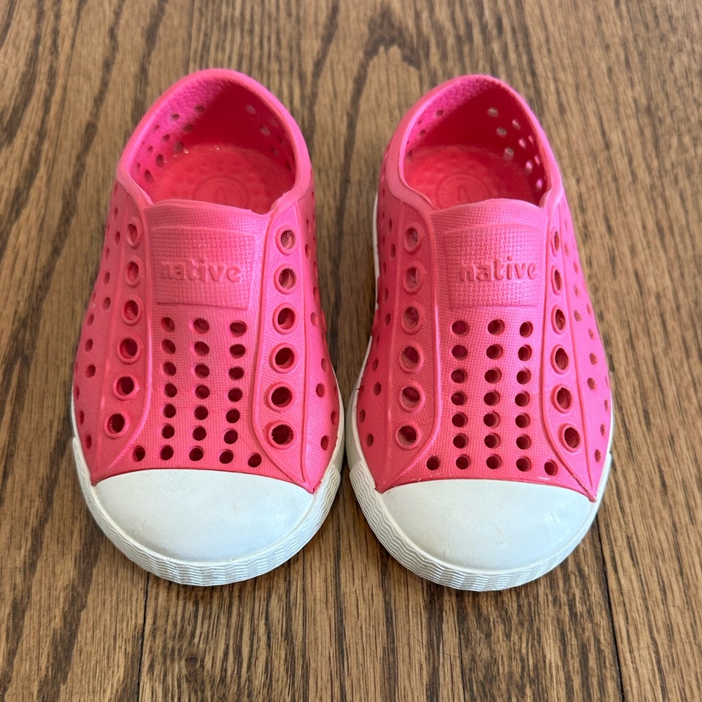Native Kids Pink Water Shoes